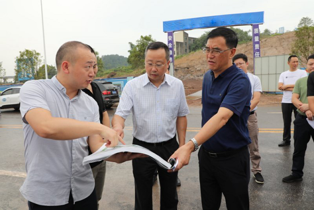 達(dá)州市委副書記、市長(zhǎng)郭亨孝深入中國(guó)供銷西南冷鏈物流達(dá)州基地調(diào)研